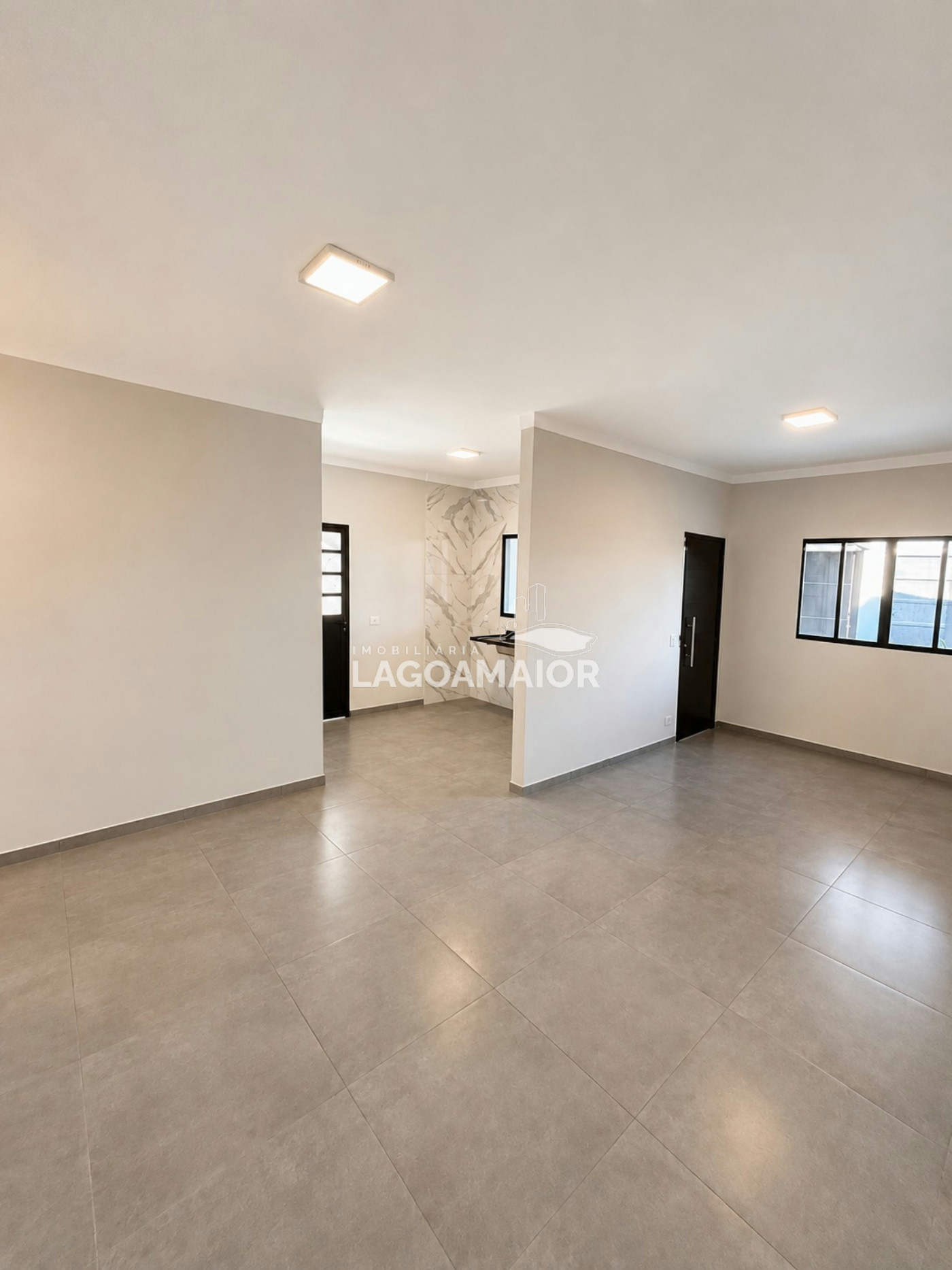 Casa à venda com 2 quartos no condomínio Alto do Capivari, Três Lagoas - MS
