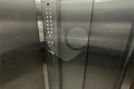 Apartamento com 130m² enfrente ao São Carlos Clube