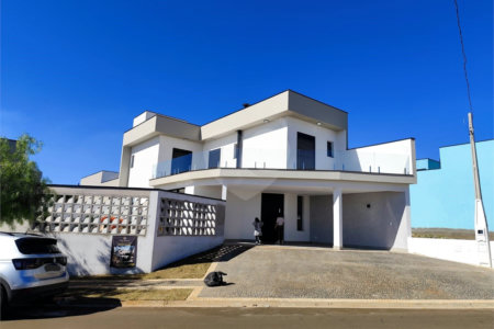 Sobrado com 3 suítes, Terras da Estância