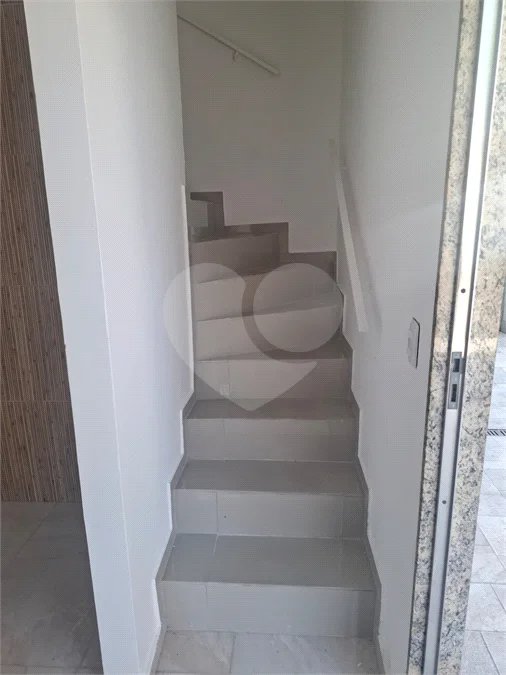 LINDA CASA DUPLEX EM CONDOMÍNIO – PRÓXIMA AO PARK SHOPPING - Aceita financiamento bancário e FGTS