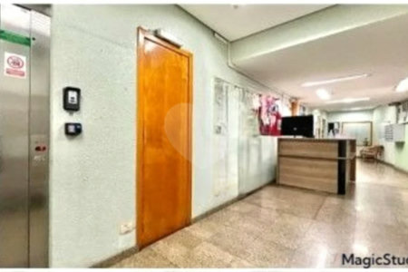 Sala com 37m² , 2 vagas , à venda no Jabaquara.