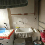 Apartamento na Vila Nova Conceição de 100m2 com 2 dorms, 1 suíte , 3 banheiros, 2 vagas. Estuda permuta.