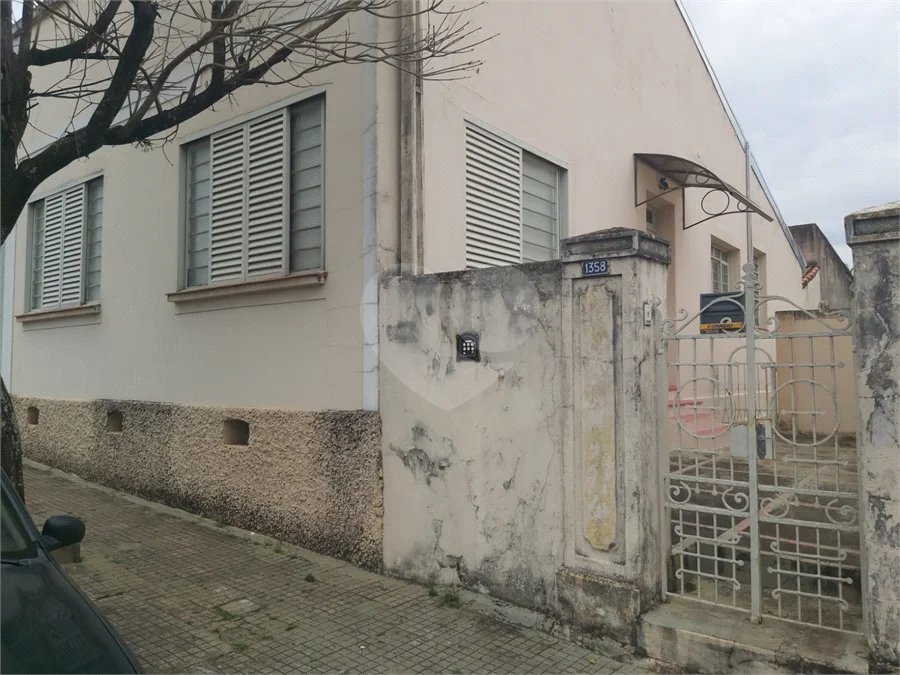 Casa térrea a venda no centro de São Carlos com 3 quartos