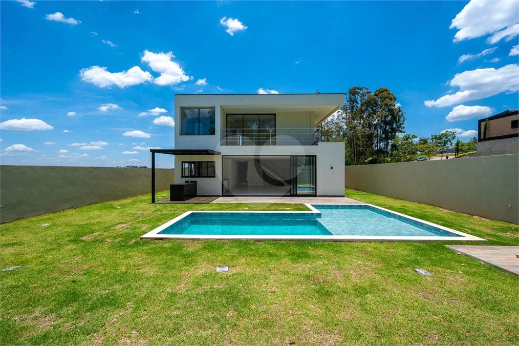 Casa à venda ou para alugar com 4 suítes no condomínio Residencial Arboretum, Vinhedo - SP