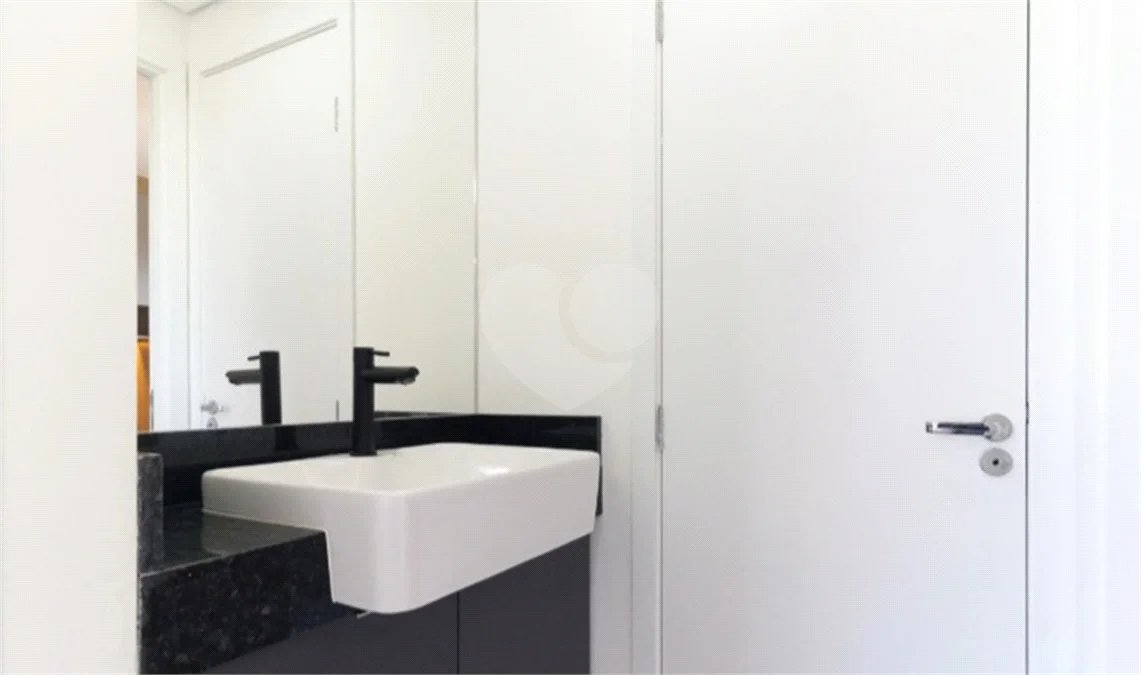 Apartamento à venda no Sacomã com 2 quartos e sem vaga