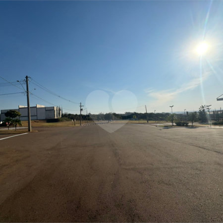 Terreno comercial de 1.685m2 á venda, em Parque Tecnológico Damha II.