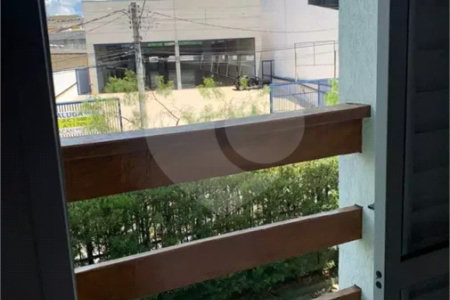 Apartamento em Atibaia com 2 dormitórios (1 suíte), 1 vaga de garagem, elevador, área de lazer com piscina