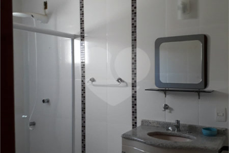 Sobrado à Venda no Condomínio Picollo Villagio com mobilha