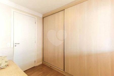 Apartamento disponível para venda | Área Útil : 115m | Área Total 115m | 3 dormitórios | 1 suíte | 4 banheiros | 2 vagas.