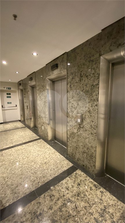 Sala comercial Alto padrão Alameda Santos