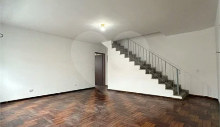 Sobrado à venda com 3 quartos, sendo 1 suíte,  em TREMEMBÉ, São Paulo, SP