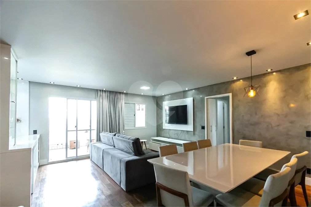 Apartamento mobiliado de 102 m² para locação no Centro de São Bernardo do Campo, com 3 dormitórios, 1 suíte, varanda gourmet com vista para o Paço Municipal, 2 vagas e lazer completo.