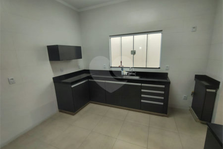 Casa à venda com 3 quartos, sendo 1 suíte,  no condomínio Bosque São Carlos, São Carlos - SP
