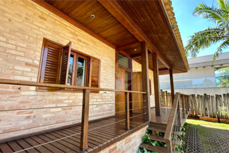 Casa para venda no Condomínio Vivenda do Broa.