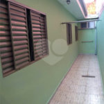 Casa térrea no Loteamento Habitacional São Carlos 1, sendo 3 Dormitórios e 1 suíte