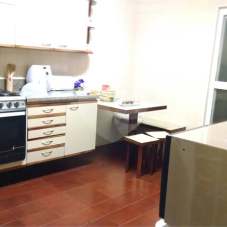 Imóvel para venda ou locação na região Central .