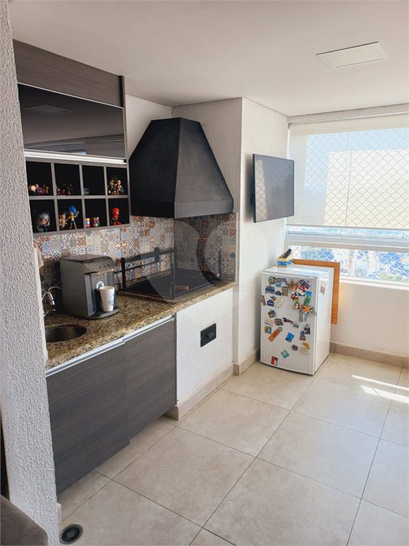 Apartamento Condominio Clube em Pinheiros com 90 m² Útil com 3 dormitórios sendo 1 suíte com 1 Vagas