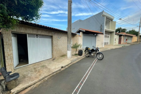 Casa térrea para venda na Vila Nossa Senhora de Fátima.