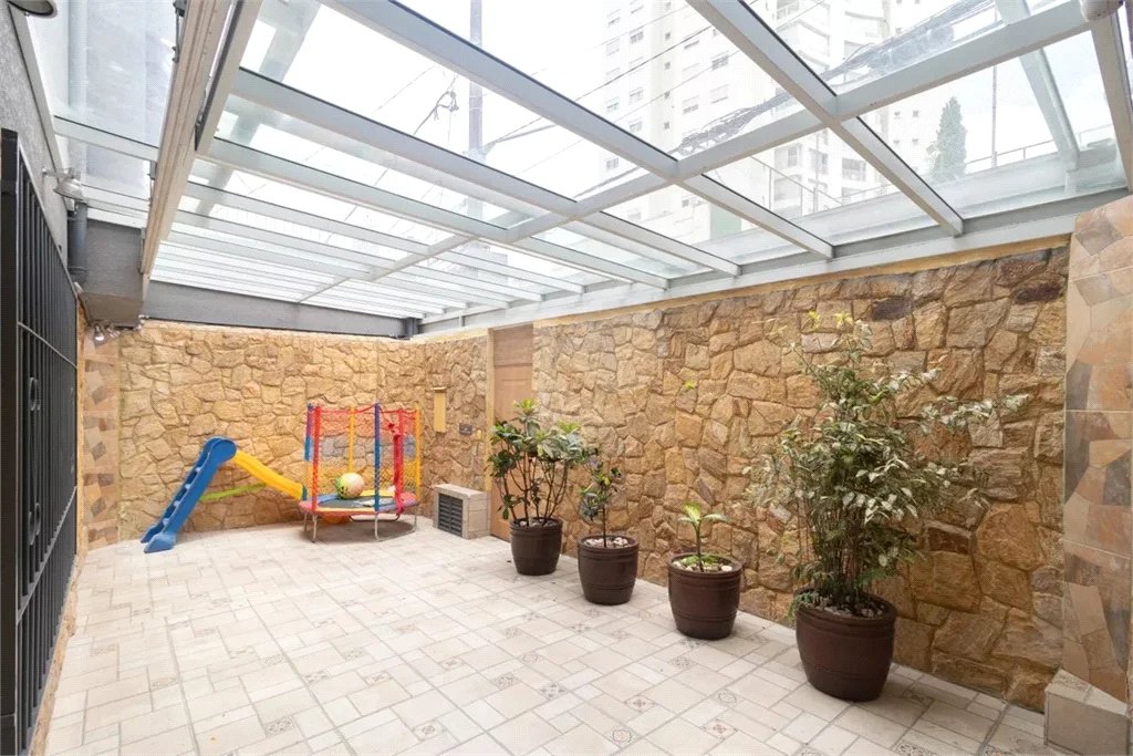 Sobrado à Venda com 300m² - Mooca