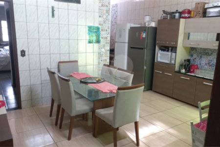 Casa à Venda no Jardim Hikare