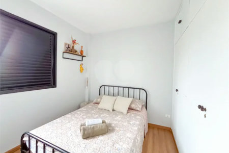 Apartamento de 80m² a venda e locação em Moema - 02 dorm, 02 Banheiros 01 Vaga