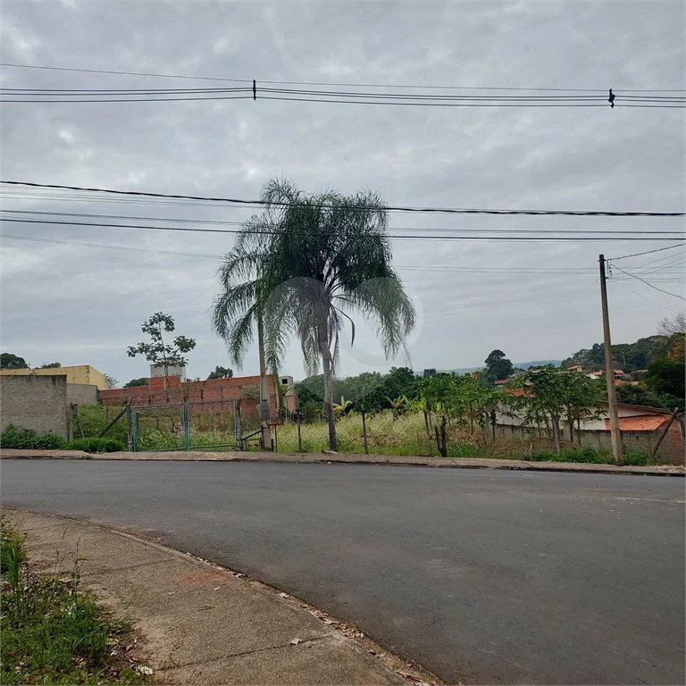 Terreno à venda no Estância Lago Azul, Piracicaba-SP.