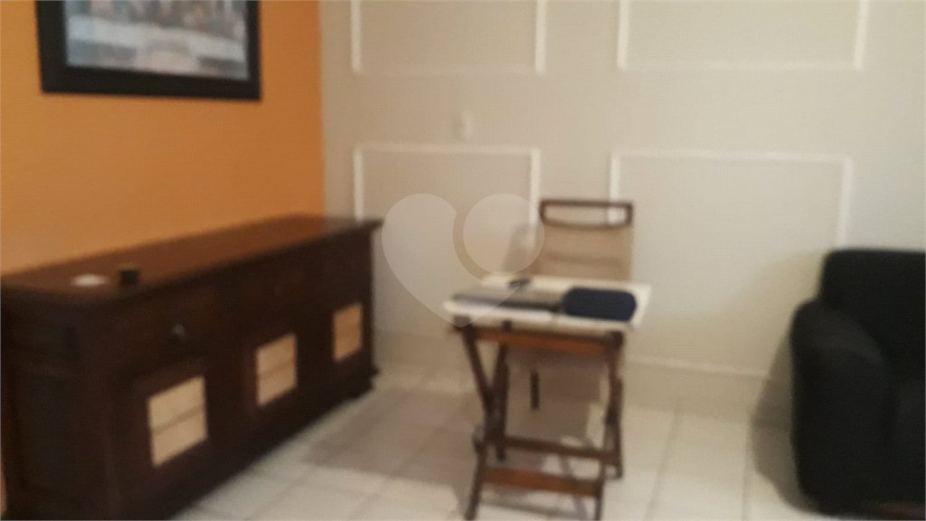 BELA CASA 274 M² C/ 3 QUARTOS 1 SALA 1 COZINHA 3 BANHEIROS 2 VAGAS Para Estacionamento coberta P/ VENDA NA V N Cachoeirinha