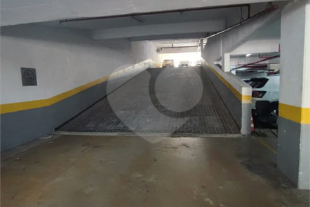 Excelente conjunto comercial para locação com 38 m², 2 salas com varanda e 1 vaga no Ipiranga!