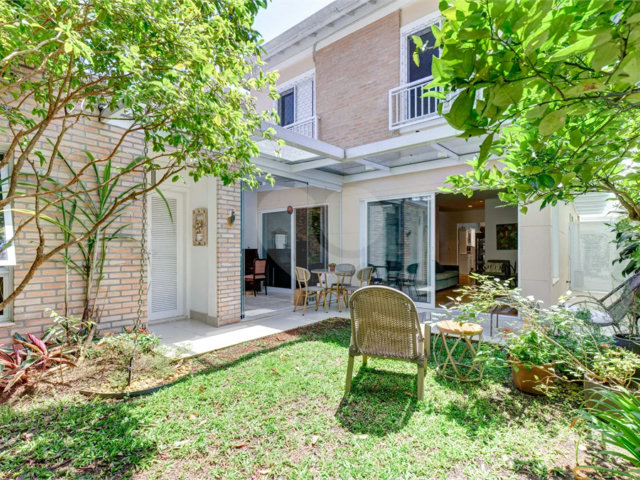 Casa à venda com 3 suítes no condomínio Villa Splendore, São Paulo - SP