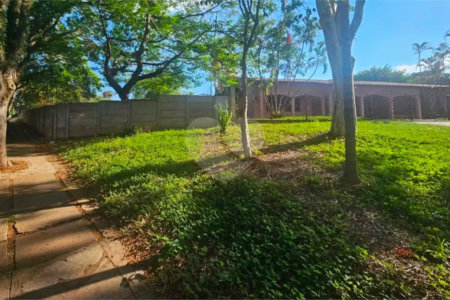 Terreno à venda no bairro Samambaia, em Atibaia – SP | 989 m² | Topografia plana