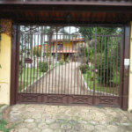 Casa à venda com 4 quartos, sendo 2 suítes,  em Country Residencial Felix, Bom Jesus dos Perdões, SP