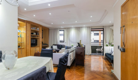 Apartamento à venda com 3 suítes em Vila Regente Feijó, São Paulo, SP