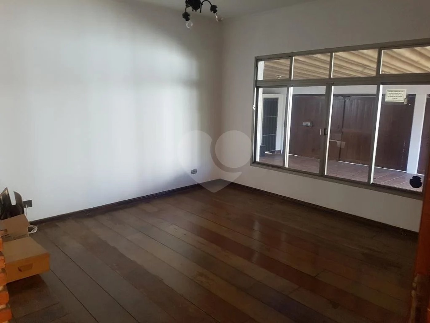 CASA TÉRREA PARA VENDA OU LOCAÇÃO COM 3 DORMITÓRIOS NO BOLSÃO DE INTERLAGOS