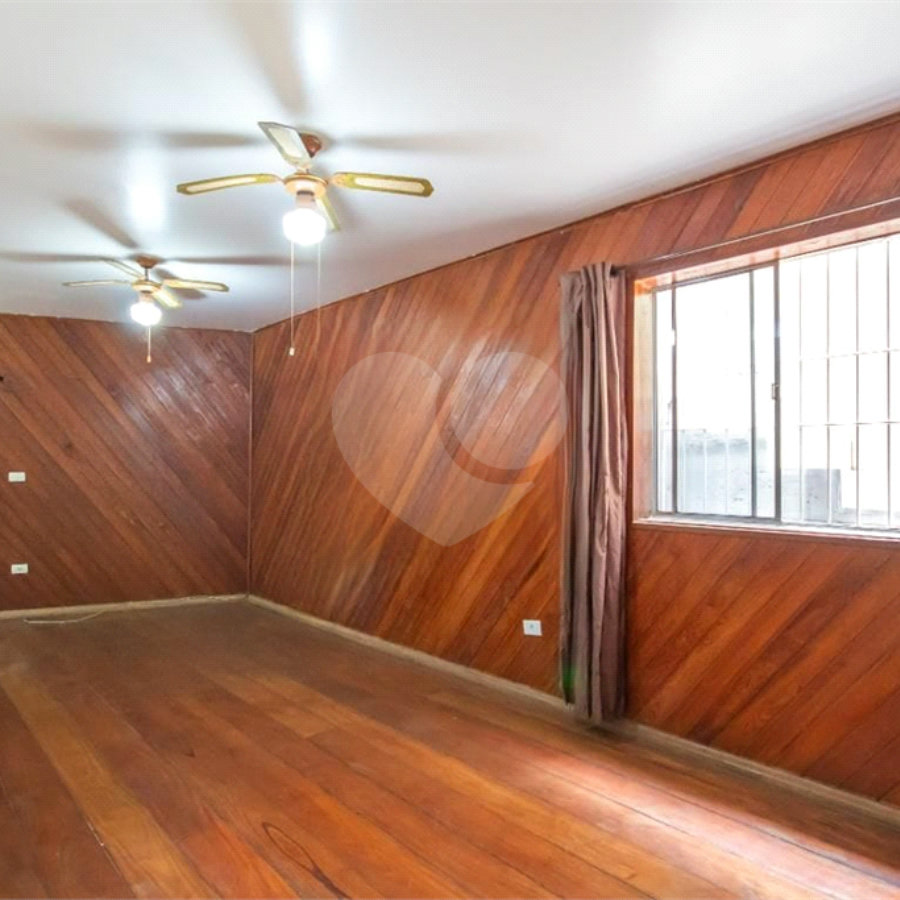 Casa à venda com 206m², 3 quartos e 2 vagas