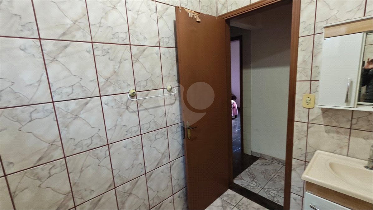 Oportunidade Única no Santa Felícia: Casa 3 dormitórios, Conforto, Espaço de Sobra e a Melhor Localização de São Carlos!