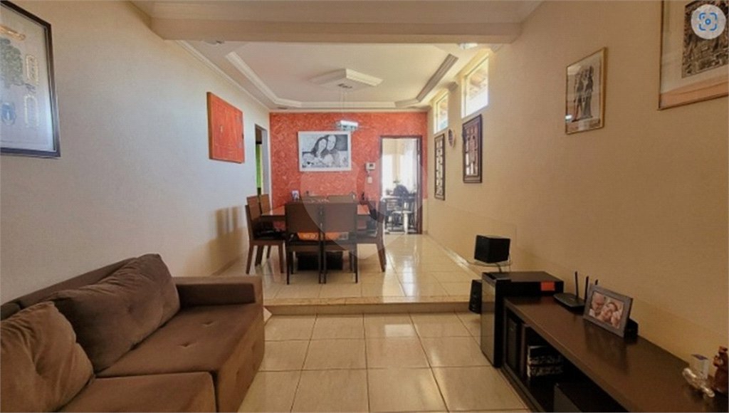 Casa a venda no Itamaraty