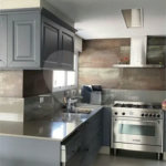 Apartamento de 224m² com 4 dormitórios, 3 suítes, 4 vagas de garagem e deposito