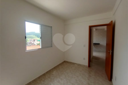 Apartamento à venda no bairro Vicente Nunes em Nazaré Paulista