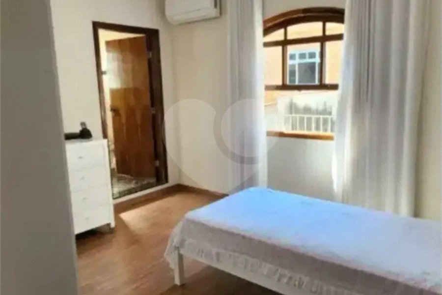 Casa Térrea com 3 Quartos à venda, 220m² - Jardim Líbano