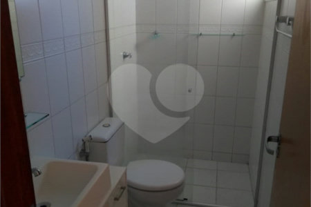 Indaiatuba - Venda - Apartamento no Condomínio Portal das Flores com 64 m², 3 dorms, sendo 2 com armários planejados, , WC social, cozinha planejada e totalmente integrada com a lavanderia, varanda, , 02 vagas de garagem. Excelente localização, a poucos metros do Shopping Polo, mercados, padaria,