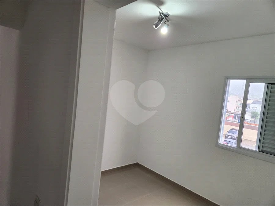 Apartamento para alugar com 2 quartos, sendo 1 suíte,  em Villa DI Cesar, Mogi das Cruzes, SP
