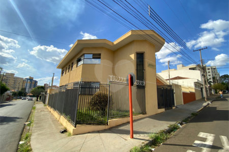 Casa comercial a venda perto da Santa Casa