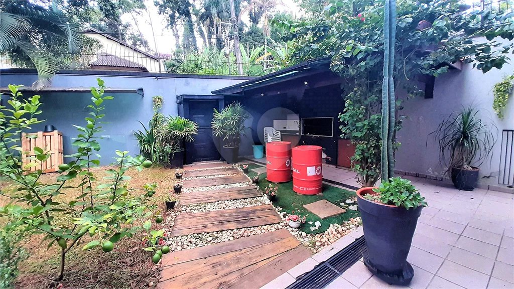 Vende-se Casa incrível no Jardim Prudência!