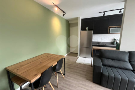 Apartamento à venda - Chácara Santo Antônio