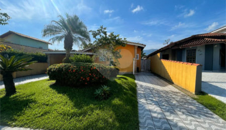 Casa à venda com 3 quartos, sendo 1 suíte,  em Morada da Praia, Bertioga, SP