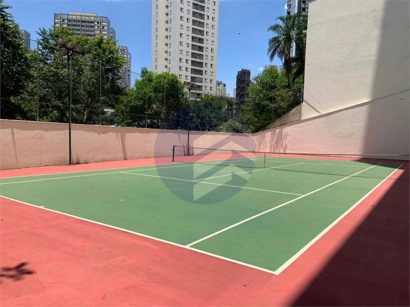 Apartamento à venda ou para alugar com 3 quartos, sendo 3 suítes, em Morumbi, São Paulo - SP