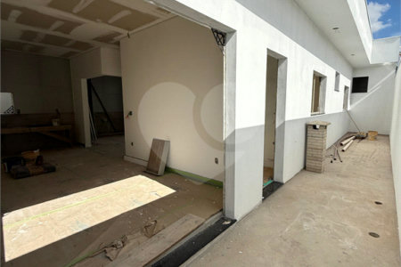 Casa no Embaré 3 quartos 1 suíte