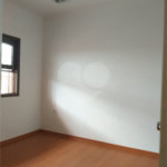 Casa à venda com 4 quartos, sendo 1 suíte,  no Centro, Vinhedo, SP