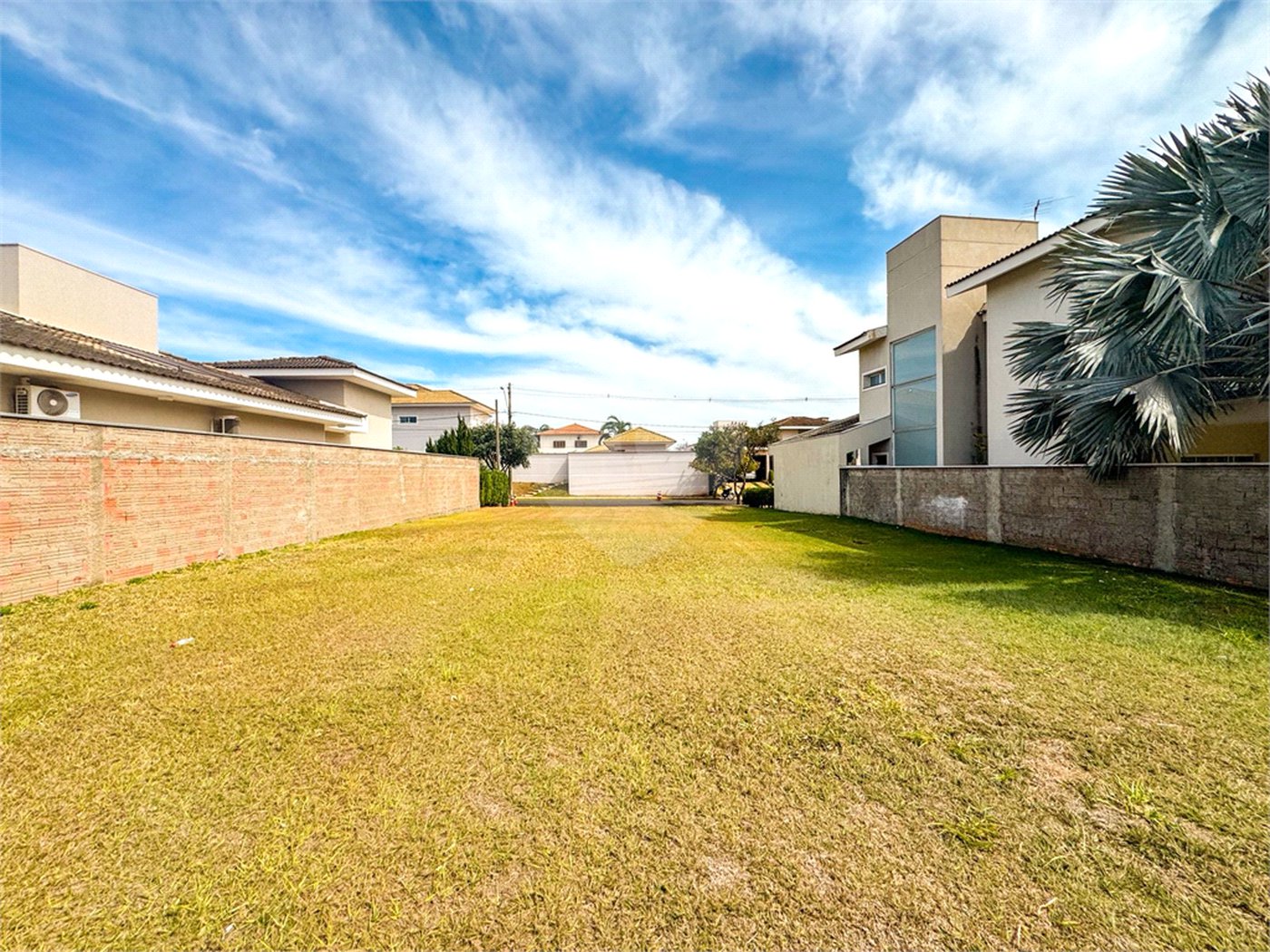 Terreno com 494m2 á venda, no condomínio Damha II, em São Carlos.