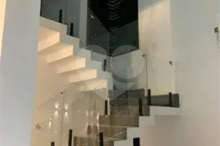 MAGNÍFICA CASA de 250 m² para VENDA NO CONDOMÍNIO VALE DAS AGUAS EM BRAGANÇA PAULISTA